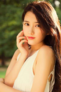 甘雨拔萝卜视频素材